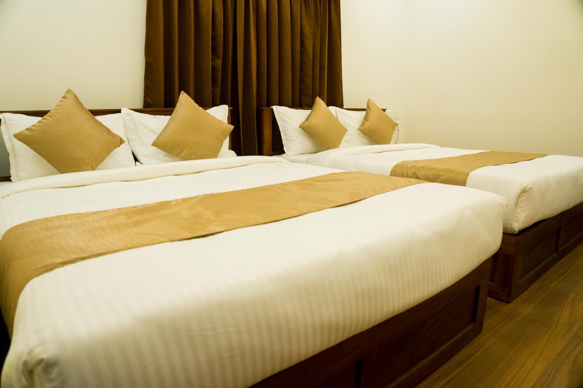 Fly View Airport Residency Hotel Nedumbassery Buitenkant foto