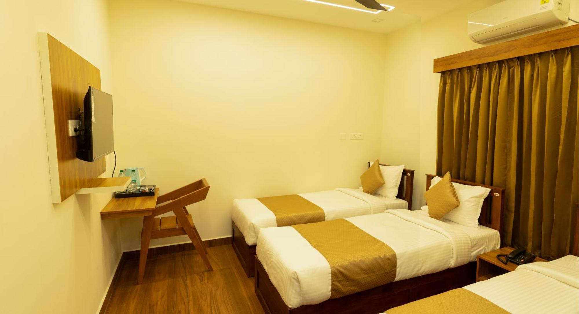Fly View Airport Residency Hotel Nedumbassery Buitenkant foto