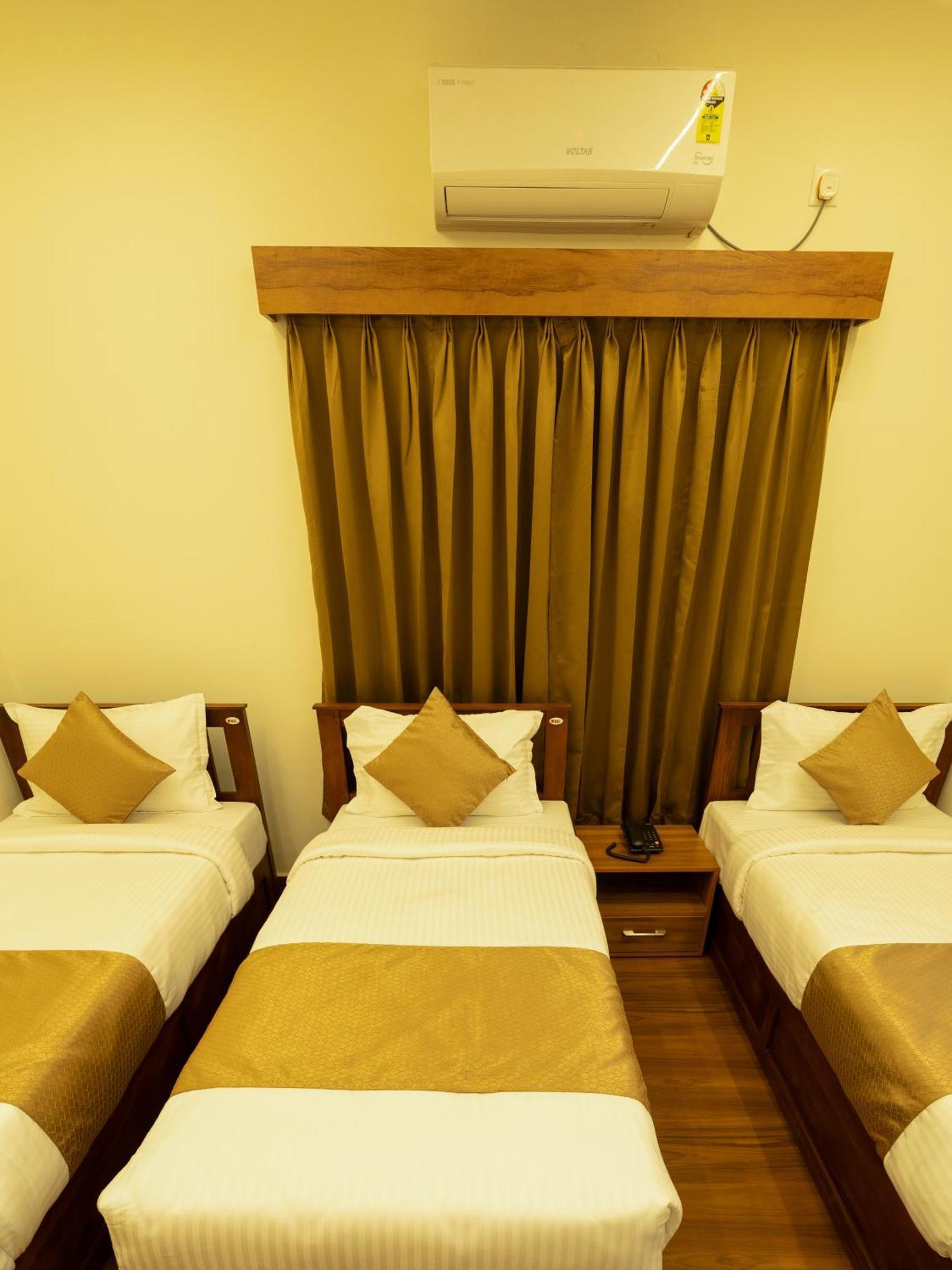 Fly View Airport Residency Hotel Nedumbassery Buitenkant foto