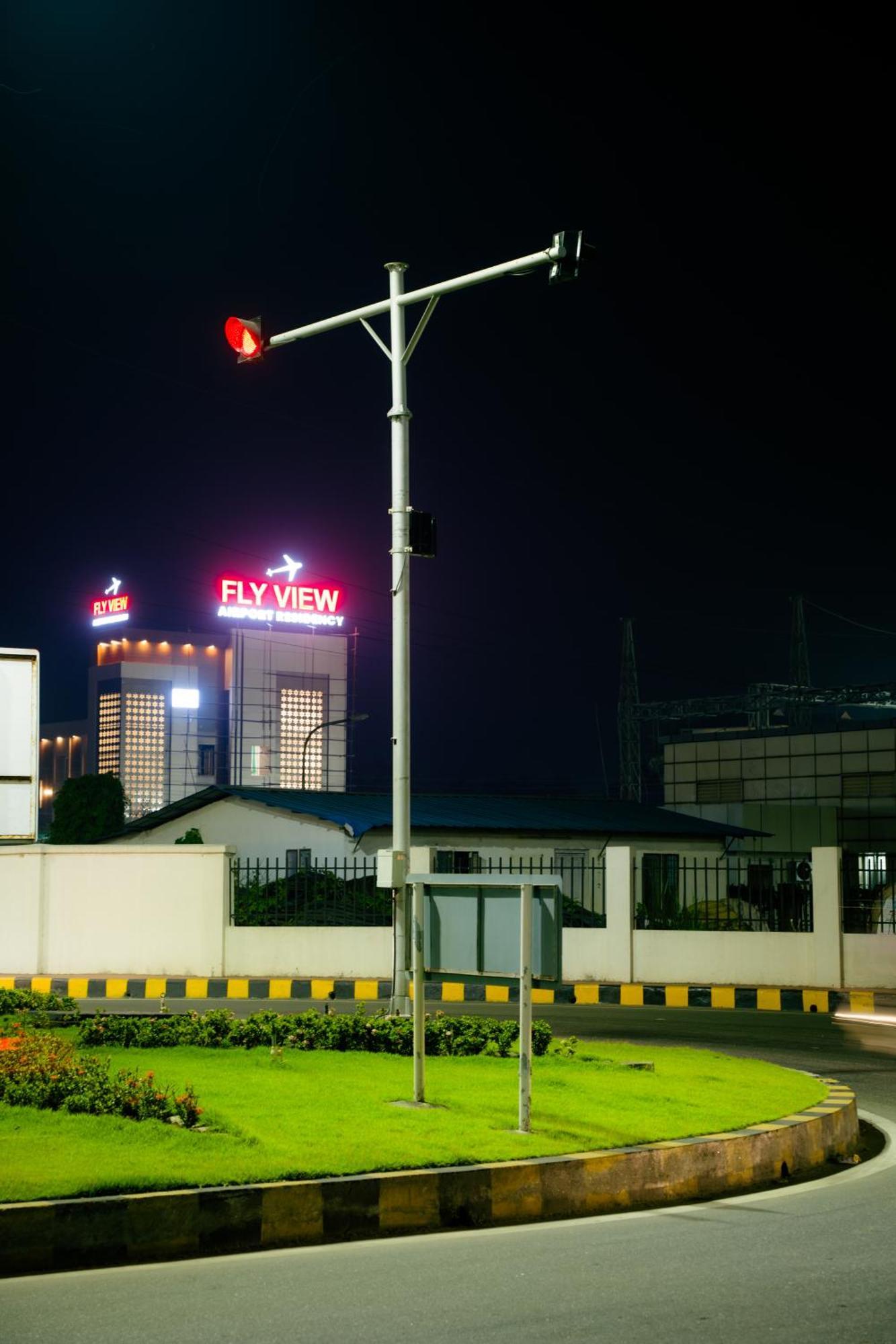 Fly View Airport Residency Hotel Nedumbassery Buitenkant foto